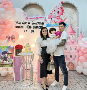 TIỆC THÔI NÔI CHO BÉ