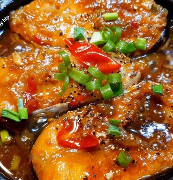 Cá Dứa Kho Tộ 