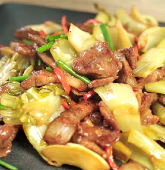 Bò Xào Cải Chua 